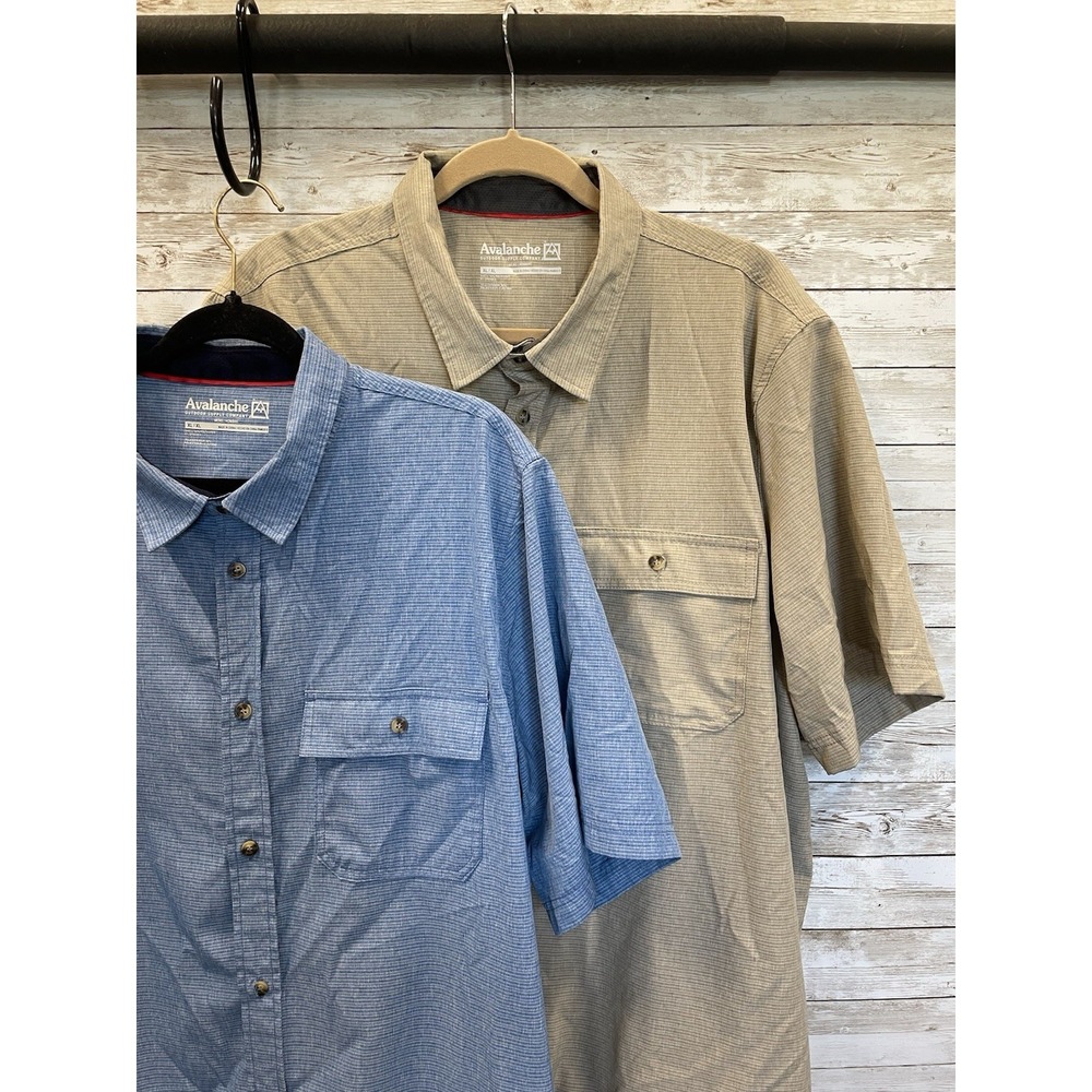 LOT of 2 Avalanche Mens XL Shirts Short Sleeve Button Up Blue &‎ Tan